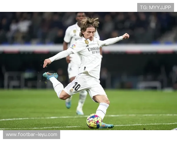 莫德里奇与皇马续约达成协议，延续辉煌时光